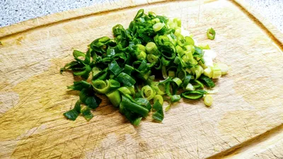 Frühlingszwiebeln geschnitten Frühlingszwiebeln geschnitten