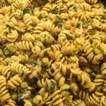 Kräuter-Nudeln mit Sardinen